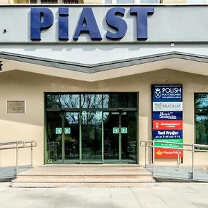 piast-hotele-studenckie.krakowhotelspoland.com/