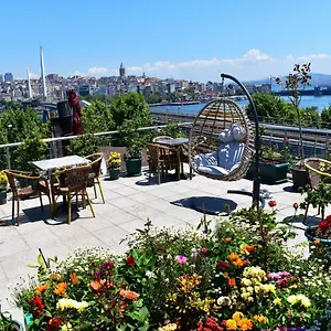 Roof Halic Отель