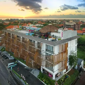 koa-d-surfer-hotel.hotelsseminyak.net/